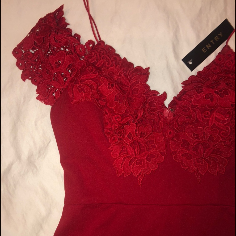 Beautiful brand new dress from Entry